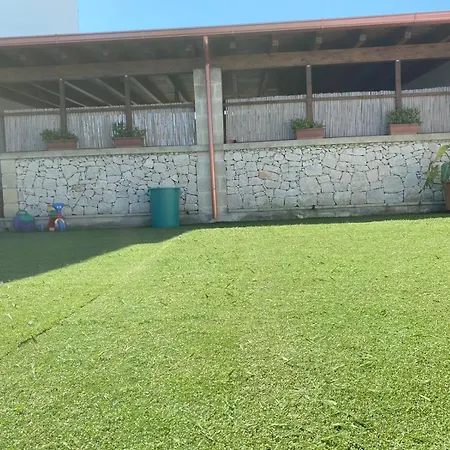 Aira Te Finu Couette-café