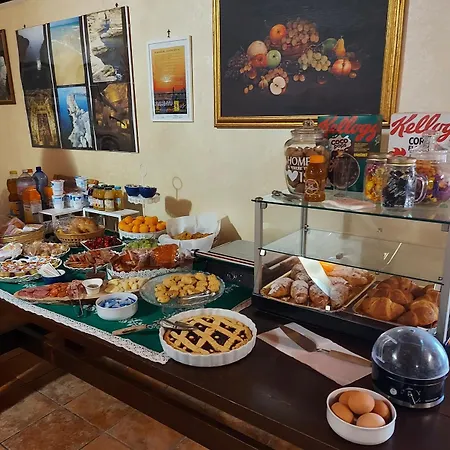 艾拉特费努酒店 住宿加早餐酒店