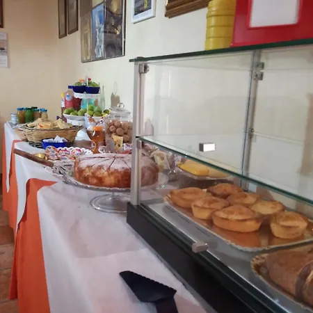 住宿加早餐酒店 艾拉特费努酒店 3*